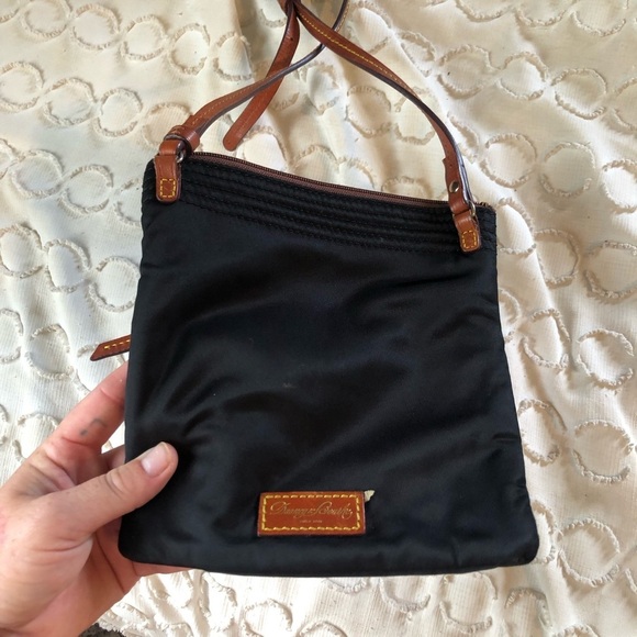 Dooney and bourke north south trip Black and Brown Crossbody Bag - Picture 3 of 3